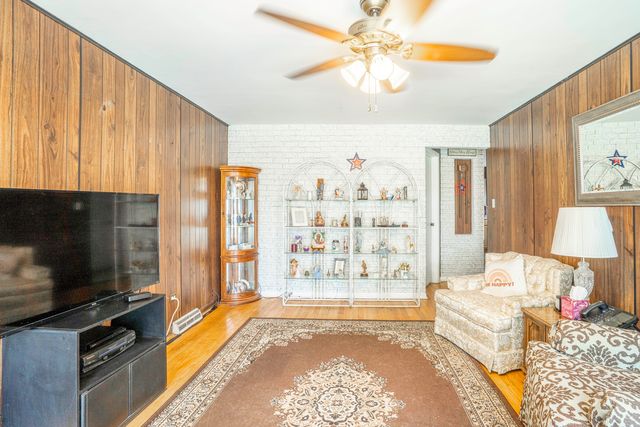 6040 W 59th Street, Chicago, IL 60638