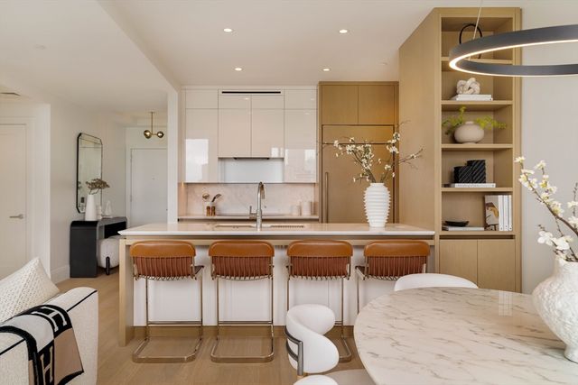 370-380 Harrison Avenue PH2G, Boston, MA 02118