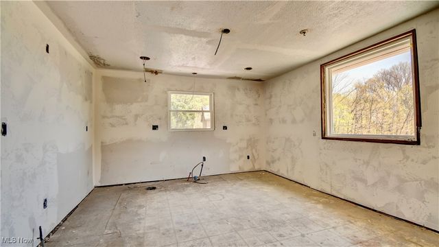 14875 Navarre Road SW, Wilmot, OH 44689