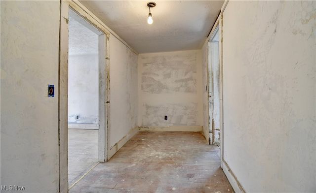 14875 Navarre Road SW, Wilmot, OH 44689