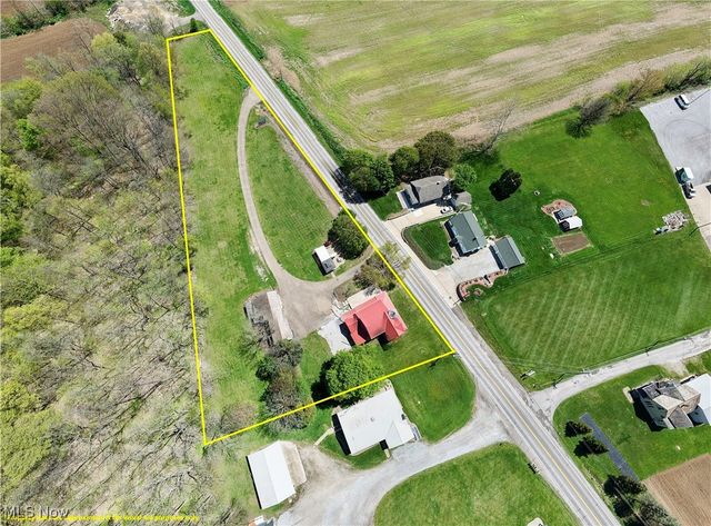 14875 Navarre Road SW, Wilmot, OH 44689