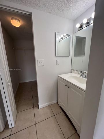2451 NW 56th Ave 1-204, Lauderhill, FL 33313