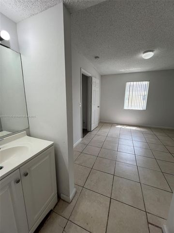 2451 NW 56th Ave 1-204, Lauderhill, FL 33313