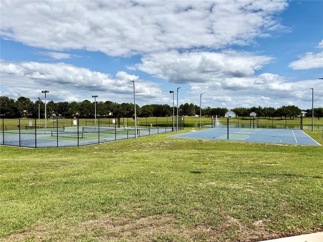 5695 SW 39TH STREET, Ocala, FL 34474