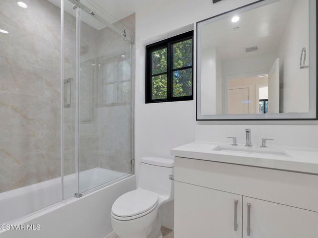 3190 Los Robles Road Unit B, Thousand Oaks, CA 91362