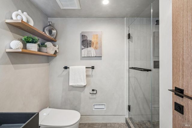 93 Magnolia Ave, Larkspur, CA 94939