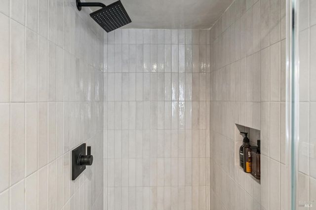 93 Magnolia Ave, Larkspur, CA 94939