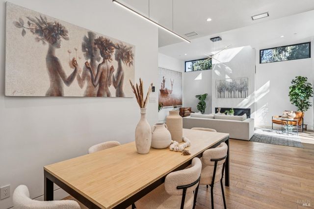 93 Magnolia Ave, Larkspur, CA 94939