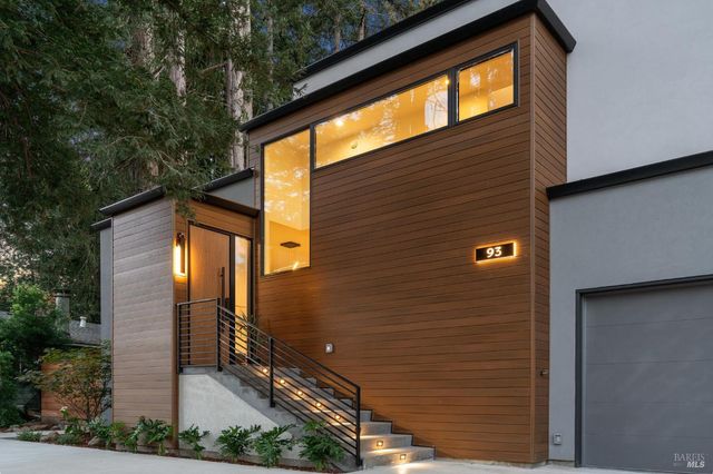 93 Magnolia Ave, Larkspur, CA 94939