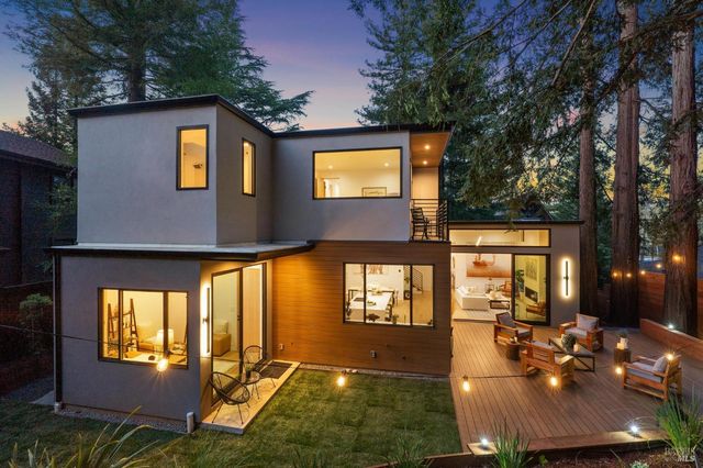 93 Magnolia Ave, Larkspur, CA 94939