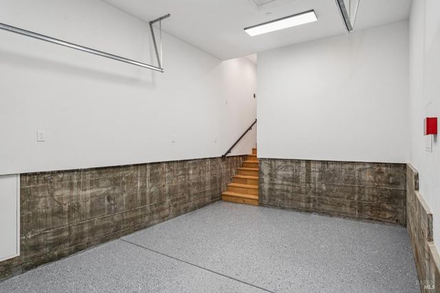 93 Magnolia Ave, Larkspur, CA 94939