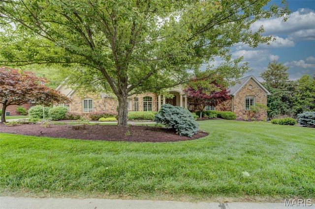 25 Windcastle Drive, St Charles, MO 63304
