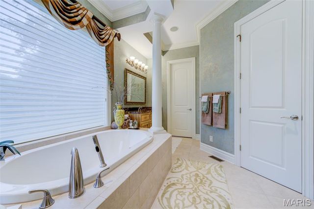 25 Windcastle Drive, St Charles, MO 63304