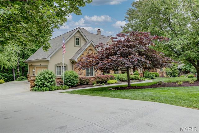 25 Windcastle Drive, St Charles, MO 63304