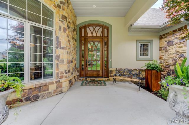 25 Windcastle Drive, St Charles, MO 63304
