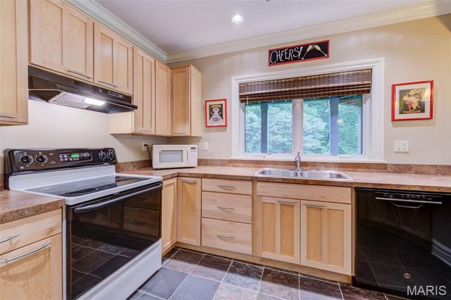 25 Windcastle Drive, St Charles, MO 63304