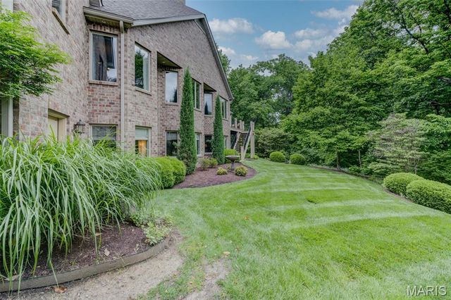 25 Windcastle Drive, St Charles, MO 63304
