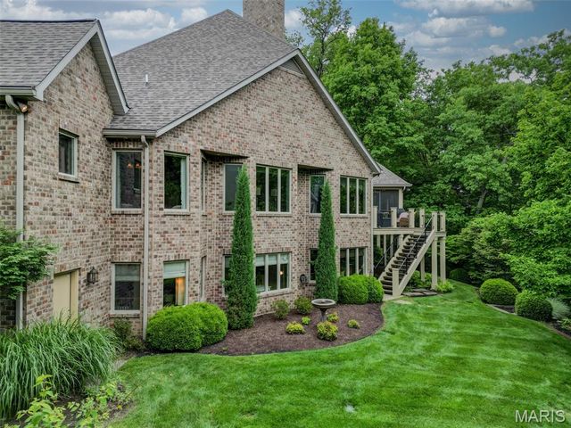 25 Windcastle Drive, St Charles, MO 63304