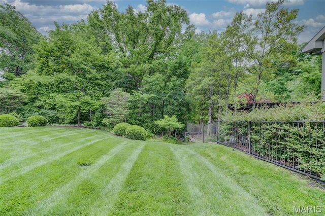 25 Windcastle Drive, St Charles, MO 63304