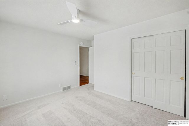 15539 Arbor Street, Omaha, NE 68144