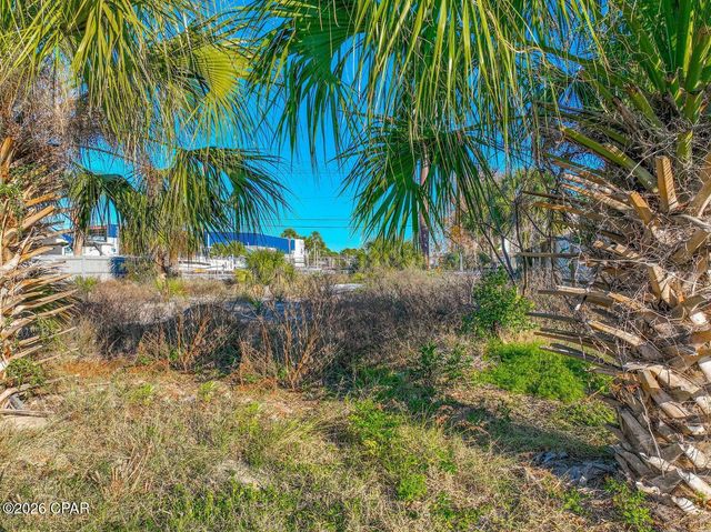 3826 Treasure Circle, Panama City Beach, FL 32408