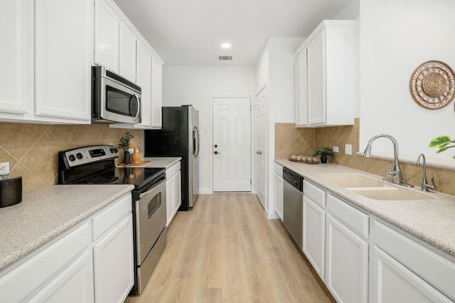 1900 Little Elm TRL 75, Cedar Park, TX 78613