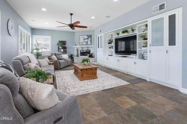 12428 Palmer Drive, Moorpark, CA 93021