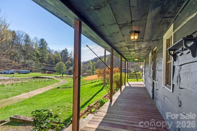 3041 Bald Mountain Road, Burnsville, NC 28714