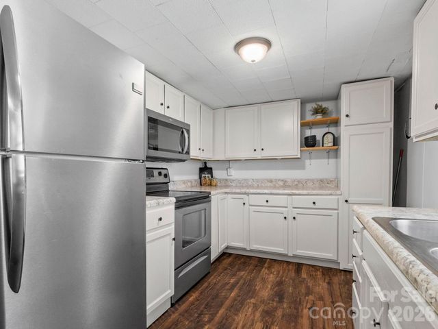 3041 Bald Mountain Road, Burnsville, NC 28714
