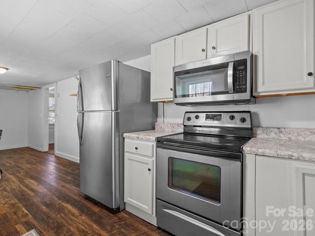 3041 Bald Mountain Road, Burnsville, NC 28714