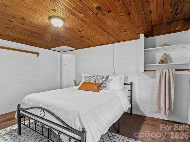 3041 Bald Mountain Road, Burnsville, NC 28714