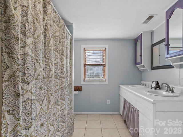 3041 Bald Mountain Road, Burnsville, NC 28714