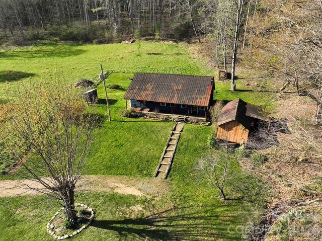3041 Bald Mountain Road, Burnsville, NC 28714