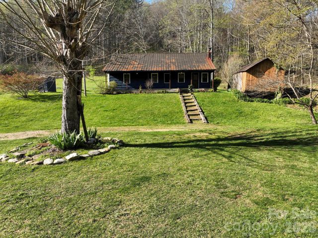 3041 Bald Mountain Road, Burnsville, NC 28714
