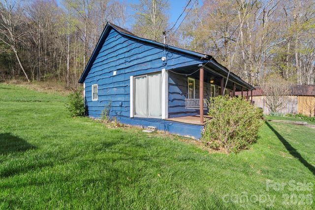 3041 Bald Mountain Road, Burnsville, NC 28714