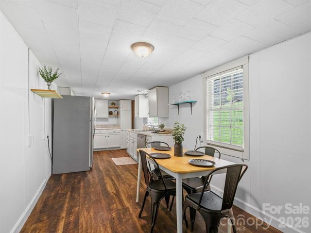 3041 Bald Mountain Road, Burnsville, NC 28714