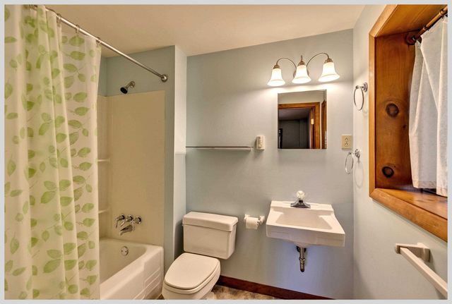 206 River Road, Groton, NH 03266