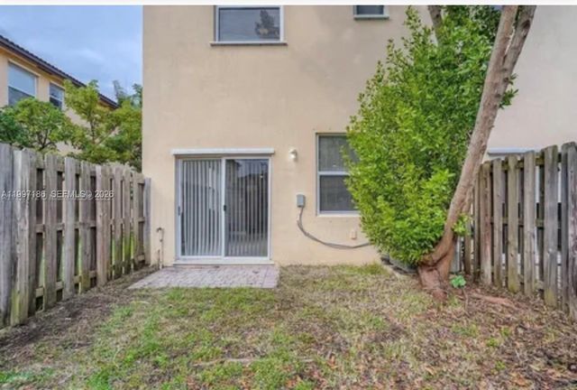 9125 SW 227th St 1, Cutler Bay, FL 33190