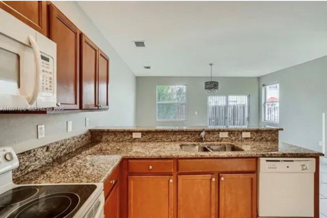 9125 SW 227th St 1, Cutler Bay, FL 33190