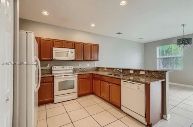 9125 SW 227th St 1, Cutler Bay, FL 33190