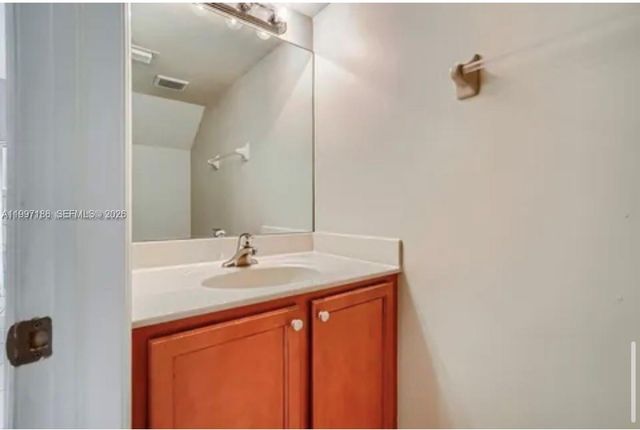 9125 SW 227th St 1, Cutler Bay, FL 33190