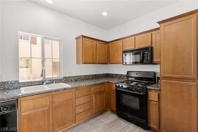 920 Shades End Avenue, North Las Vegas, NV 89081