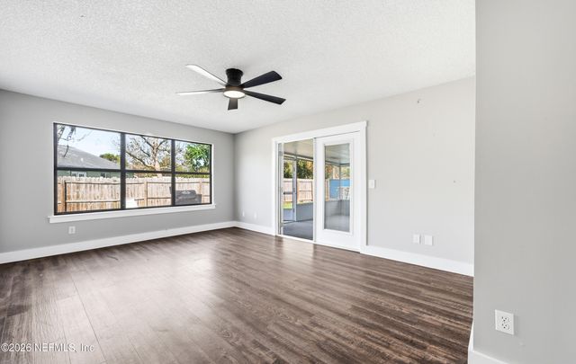 1906 APOPKA Drive, Middleburg, FL 32068