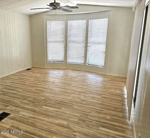 730 S COUNTRY CLUB Drive 62, Mesa, AZ 85210