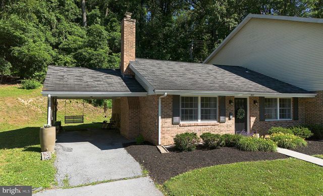 907 RHUE HAUS LN, Hummelstown, PA 17036