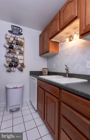 907 RHUE HAUS LN, Hummelstown, PA 17036
