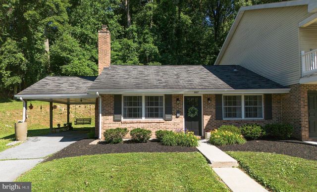 907 RHUE HAUS LN, Hummelstown, PA 17036
