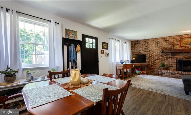 907 RHUE HAUS LN, Hummelstown, PA 17036