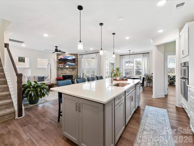 109 N Dunlavin Way, Mooresville, NC 28115