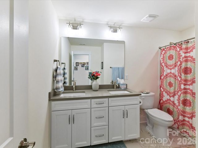 109 N Dunlavin Way, Mooresville, NC 28115